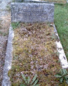 Thomas and Edith Coumbe grave, photo by permission Simon Smith.